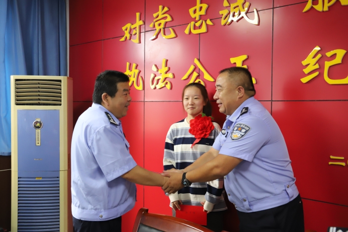 【华州公安】渭南市公安局华州分局召开2020年民（辅）警子女高考升学座谈会