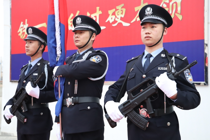 警旗凝聚警心 誓词淬炼忠诚——华州公安举行第二个中国人民警察节升警旗仪式（组图）