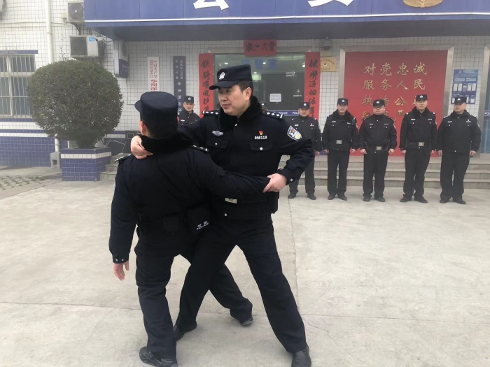 【春训进行时】华州公安以训促练提升警务实战技能