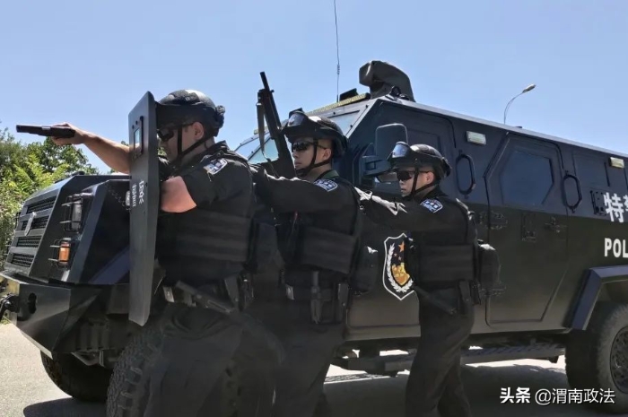 【队伍建设】华州公安巡特警全力抓好 “三个突出”强力推进队伍建设（图）